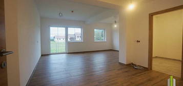 Erstbezug: Exklusive, lichtdurchflutete 4 Zimmer Wohnung