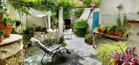 Casa en Carrer de Can&#xE0;ries