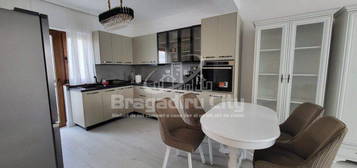 Apartament in vila 3 cam 2 bai 2 balcoane parcare