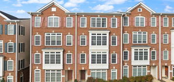 4585 Whittemore Pl Unit 1221, Fairfax, VA 22030