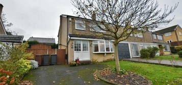 3 bedroom link detached house for sale