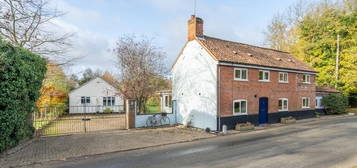 5 bedroom cottage for sale