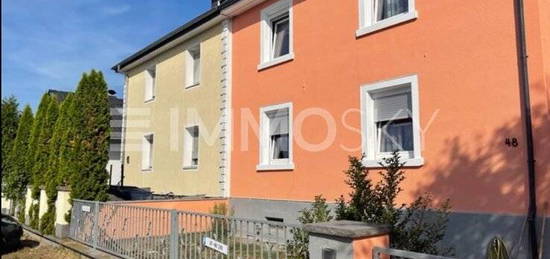 ** Doppeleinfamiliehaus in zentraler Lage **