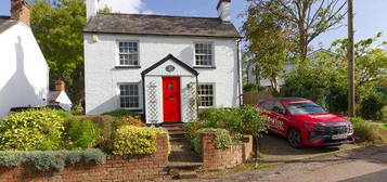 4 bedroom detached house to rent