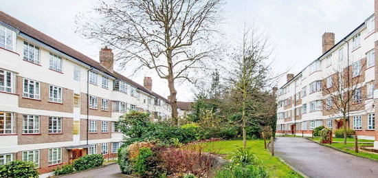 Flat to rent in Edge Hill Court, Edge Hill, Wimbledon SW19