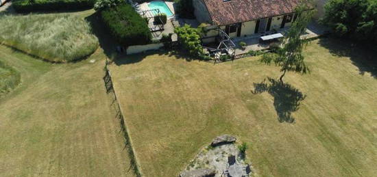 Spectaculaire maison de campagne de 4 chambres sur plus d'un hectare de terrain