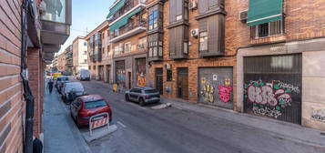 Planta baja en venta en Calle de Ferroviarios, Almendrales