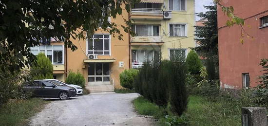 SAKARYA ORDUEVİ KARŞISI SİTE İÇERİSİNDE SATILIK DAİRE