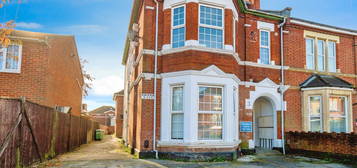 Flat for sale in Alma Road, Southampton, Hampshire SO14