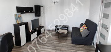 Inchiriez apartament 2 camere zona Stefan cel Mare, Str. Badea Cârțan,la 10 minute metrou, renovat.