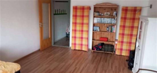 Ansprechende 1-Zimmer-Wohnung mit EBK in Ludwigsfeld