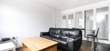 2 bed flat to rent