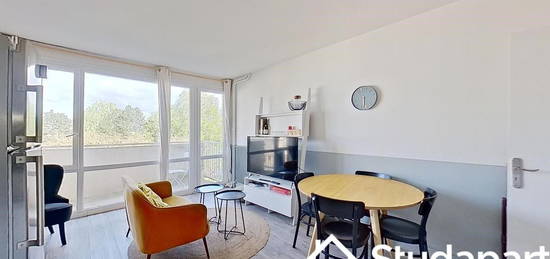 Studio meublé  à louer, 1 pièce, 19 m², Étage 4/–