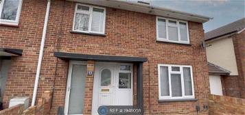 Terraced house to rent in Elliott Crescent, Bedford MK41