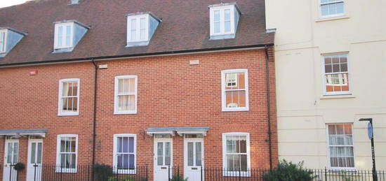 4 bedroom terraced house