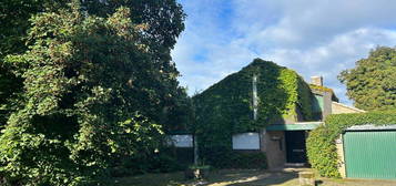 Einfamilienhaus mit Einliegerwohnung in Stadtpark Nähe