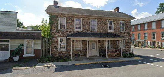 41 N Market St, Millerstown, PA 17062