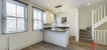 Maisonette for sale in Lance Road, Harrow, Middlesex HA1