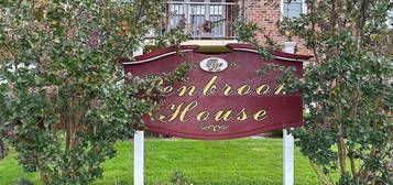 60 Hempstead Ave Unit 3S, Lynbrook, NY 11563