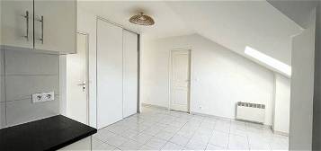 Appartement  à louer, 3 pièces, 2 chambres, 69 m²