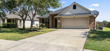 6505 Canyon Mist Ln, Dickinson, TX 77539