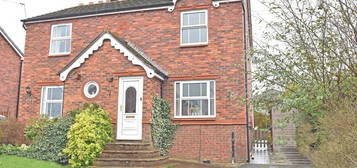 3 bedroom semi-detached house