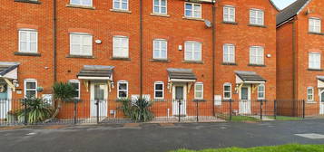 4 bedroom terraced house for sale