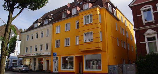 Ruhige renovierte 3 Zimmer Wohnung in der City.