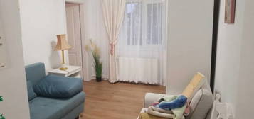 Apartament cu 3 camere semidecomandate Zona Centru