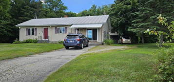 121 Mt View Rd, Farmington, ME 04938