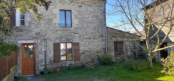 Maison en pierre  à vendre, 5 pièces, 3 chambres, 106 m²