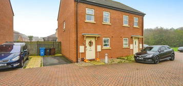 2 bedroom semi-detached house for sale