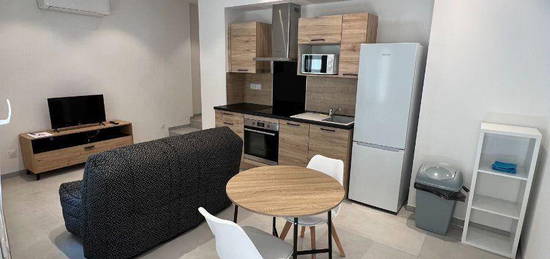 Studio meublé  à vendre, 1 pièce, 28 m², Étage 0/–