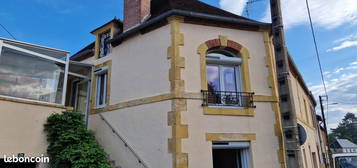 Maison a louer dans le bourg de Domérat