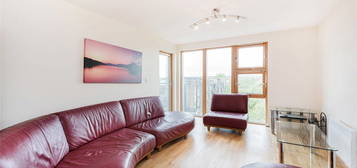 Flat to rent in Hungerford Road, Hillmarton Conservation Area N7