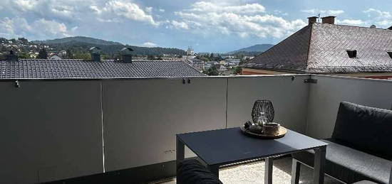 Helle Neubauwohnung mit Ausblick über Feldkirchen