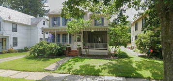 15 Maple Ave, Newton, NJ 07860