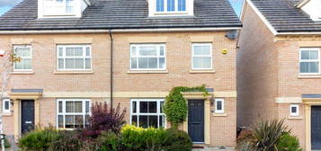 4 bedroom semi-detached house for sale