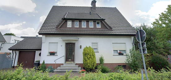 Haus mit Garten, Garage, großzügigem Keller auf 2. Etagen!