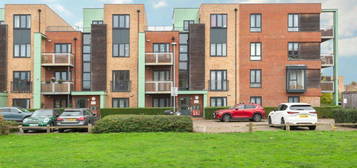 Flat for sale in Aventine Avenue, Mitcham CR4