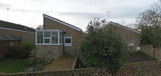 Bungalow to rent in Yew Tree Close, Yeovil BA20