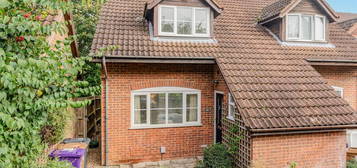 3 bed semi-detached house for sale