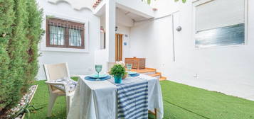 Chalet adosado en venta en calle Sant Bartomeu