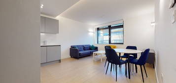 2 bed flat to rent