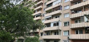 Eladó lakás - Budapest XV. kerület, Erdőkerülő utca
