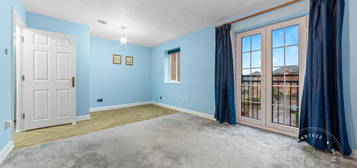 Flat to rent in Seager Drive, Cardiff CF11