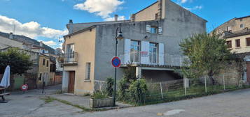 Maison de village 112 M