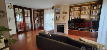 Villa a schiera Vinci [1/0321VRG]