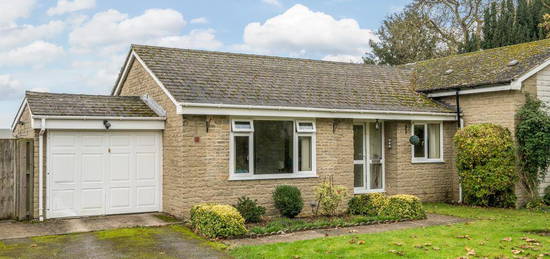 2 bedroom semi-detached bungalow for sale