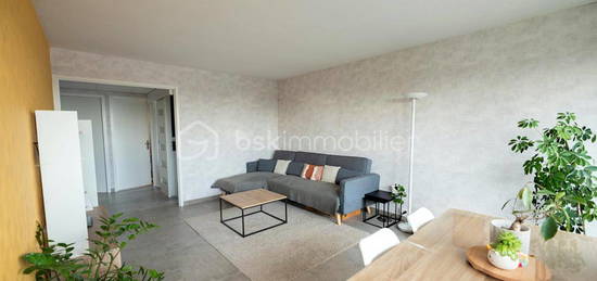 Bel appartement T4 avec balcon, cave et parking